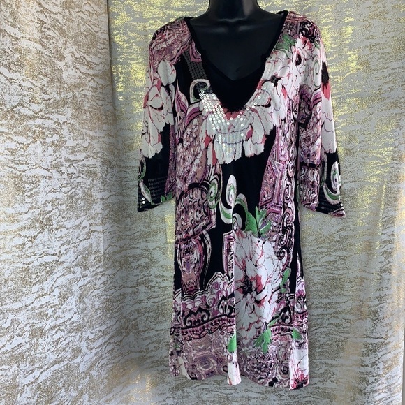 Bebe Pink/White Sequinned Floral Mini Length Dress Size S - Picture 3 of 13